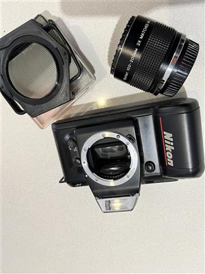 Nikon F-401