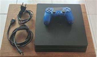 PlayStation 4 slim