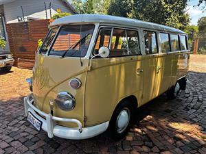 1975 Volkswagen Splitwindow Fleetline Kombi