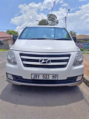 2016 Hyundai H1 bus 2.5 Automatic