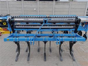 CHISEL PLOUGHS