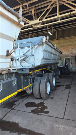 For Sale: 2013 SATB Side Tipper