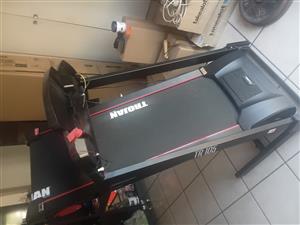 TROJAN TR105 TREADMILL (NEW UNUSED)