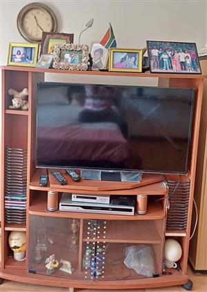 TV Cabinet / TV Stand for 32 - 40 Inch Size TV