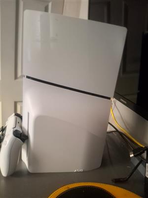 PS 5 Console, 1 Terrabyte