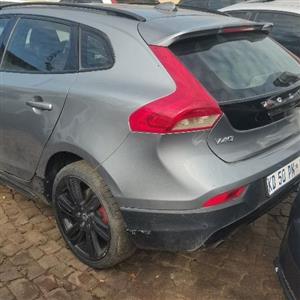 V40 T4 STRIPPING FOR SPARES 2014 model 