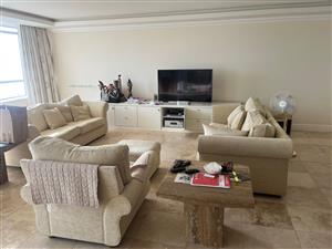 Sophisticated and spacious Beachfront apartment