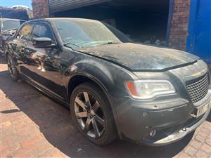 2013 Chrysler 300C 6.4 – Stripping for Spares