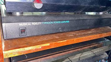 MUSICAL FIDELITY - Typhoon power amplifier