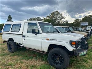 Land Cruiser 79 Seri