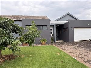 House For Sale in Midstream Meadows