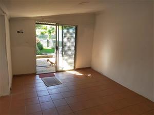 Flat on small holding to rent