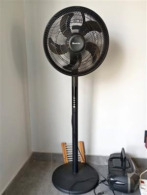 Russel Hobbs Fan with Back Light and Remote in Good Working Condition