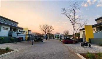 Townhouse Rental Monthly in Waterfall East