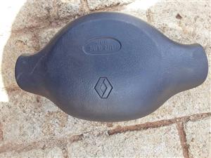 Clio airbag
