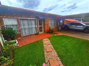 Cluster For Sale in Buccleuch