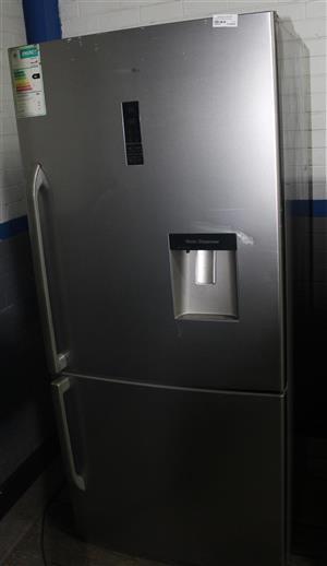 HISENSE H610BI-WD 2 DOOR FRIDGE W/WATER DISPENSER SILVER S065767A