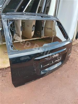 In Stock: Jeep Compass Boot Panel