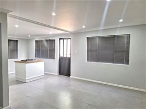 A lovely modern 1-bedroom, 1-bathroom flatlet in Despatch - municipal charges included!