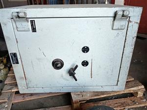 safes 