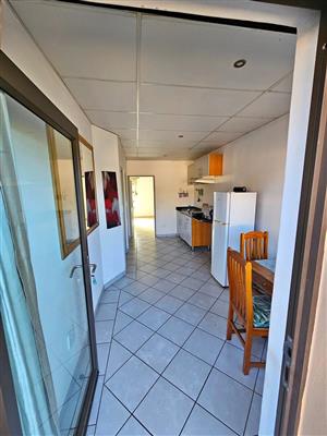 2 beds 1 bath Flat/apartment