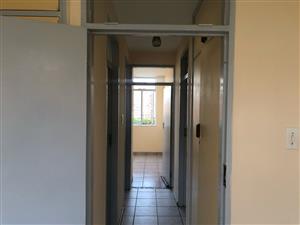 ORIGONALLY 2 .5 BEDROOMS FLAT FOR  SALE IN SUNNYSDE PRETORIA