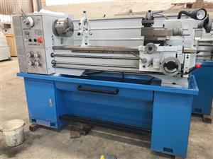 Lathe, 1000mm B/Centres, 400mm Swing, 52mm Spindle Bore, Brand New