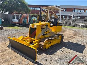 Reliable Komatsu D21A-7 Dozer – 4 Ton, 6-Way Blade, For Sale