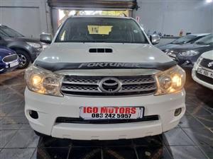 2011 Toyota Fortuner 3.0D4D 4x4 Manual  145000km R182000 Mechanically Perfect with full leather Seat