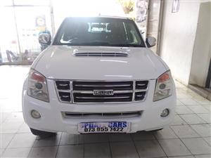 2009 Isuzu KB 300 LX double 4x2 Manual, Diesel, White Color   Canopy  124000km 