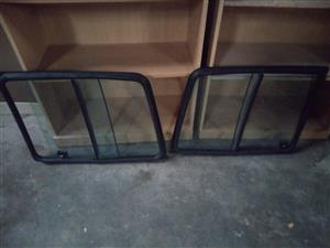 MITSUBISHI PAJERO I (L04_G, L14_G) 2.5 TD Back Windows