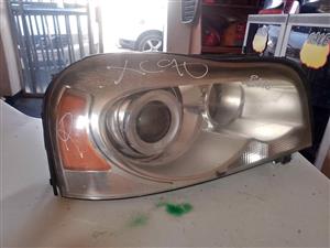 VOLVO XC90 2008 XENON HEADLIGHT AVAILABLE  DELIVERY AVAILABLE COUNTRY WIDE 