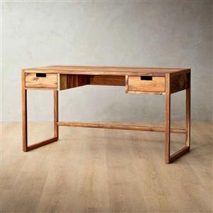 I'm selling computer desk