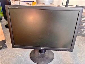LG Flatron 18 inch monitor