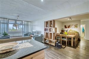 Apartment For Sale in Humewood