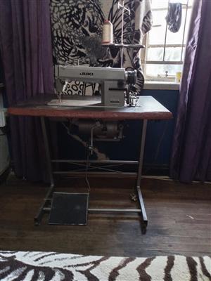 Juki Industrial Sewing Machine