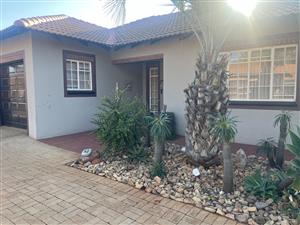 Townhouse For Sale in Mookgopong