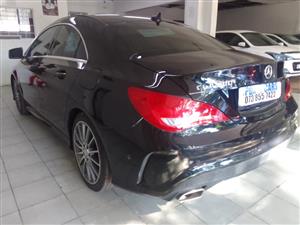 2015 MERCEDES BENZ CLA 200 116 000km  Automatic  Black  Leather interior / Service History