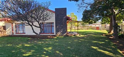 Exclusive Dual-Home Estate for Sale in Welgelegen – Multi-Generational Living Meets Investment Pot