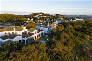 Wake Up to the Sound of the River – Keurbooms Ground-Floor Delight