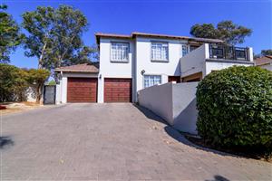 House For Sale in Kyalami Hills