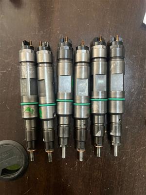 MAN TRUCK DIESEL INJECTORS 
