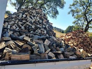100% very dry high quality firewood, bluegum, blackwattle, general veld mix. Delivered to your door.