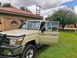 4.2 Diesel Kans Cruiser Double Cab Immaculate 