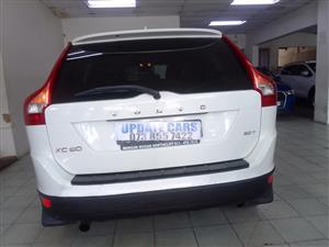 2011 VOLVO XC60 2.0T AUTO Leather Seat PETROL WHITE COLOR  111000km