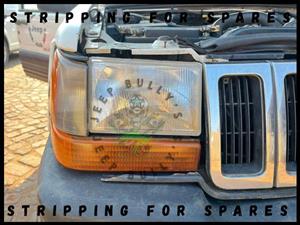Taillights (Left Side): Jeep Grand Cherokee 4.0 (Second Hand) 
