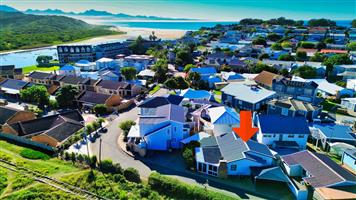 House For Sale in Hartenbos Central