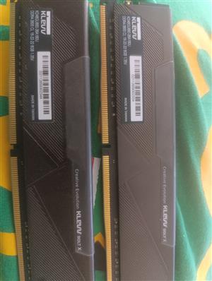 8 GB Klevv Bolt X DDR4 3600CL   X 2 =16GB