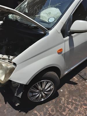 Stripping Daihatsu Charade 2006 (Manual) for Spares