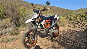 KTM 690 SMC-R